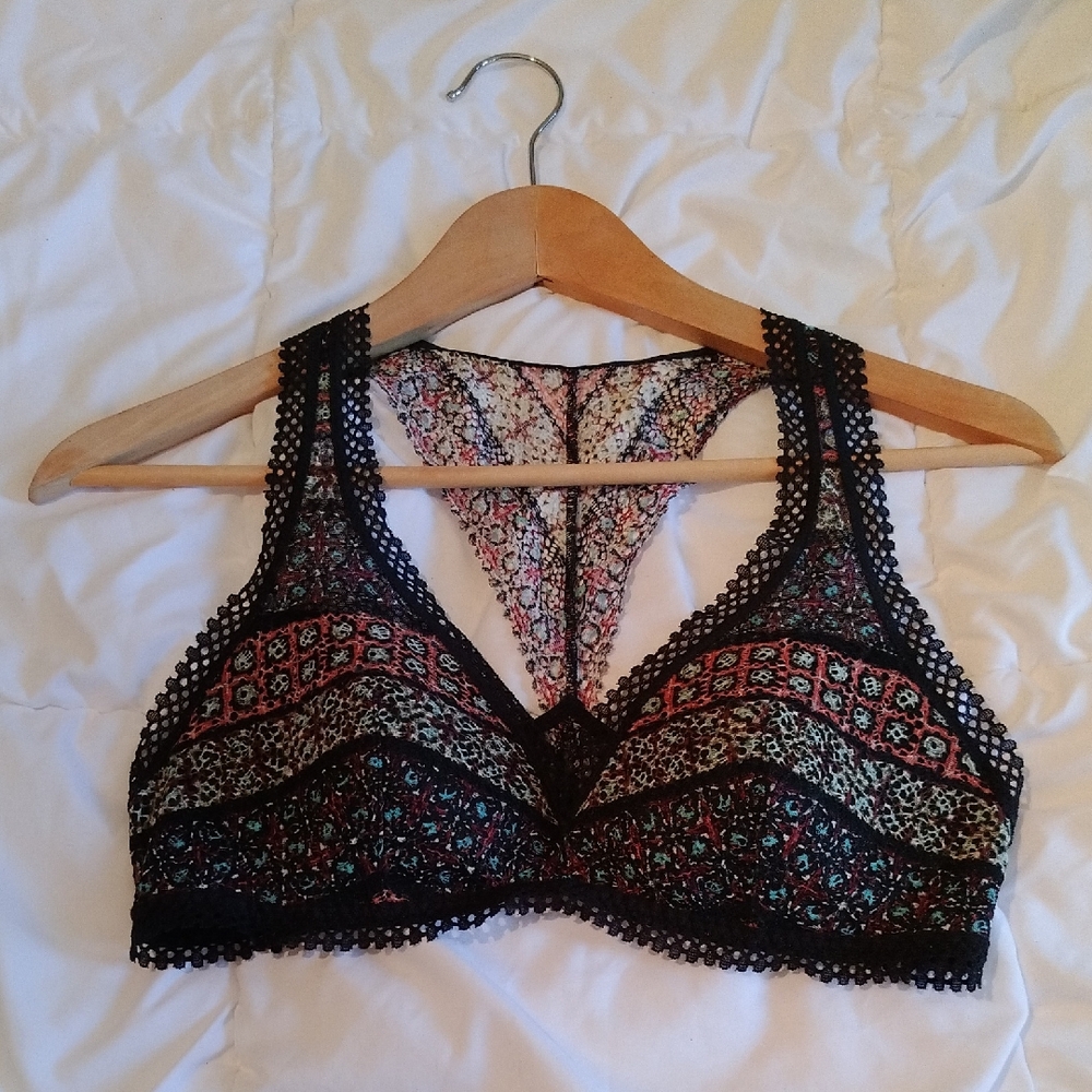 Victoria's Secret Black Lace Bralette - Medium